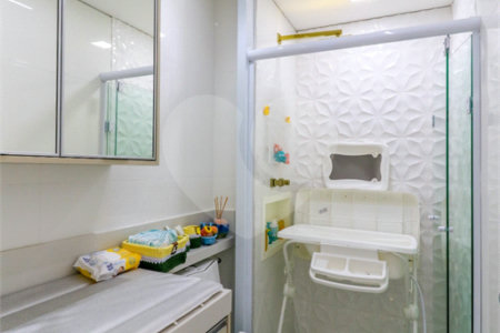 Apartamento à venda com 3 quartos, sendo 1 suíte, em Santo Amaro, São Paulo, SP