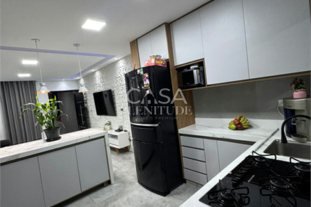 Casa em condomínio à venda com 2 quartos, sendo 1 suíte, em Horto Florestal, Sorocaba, SP