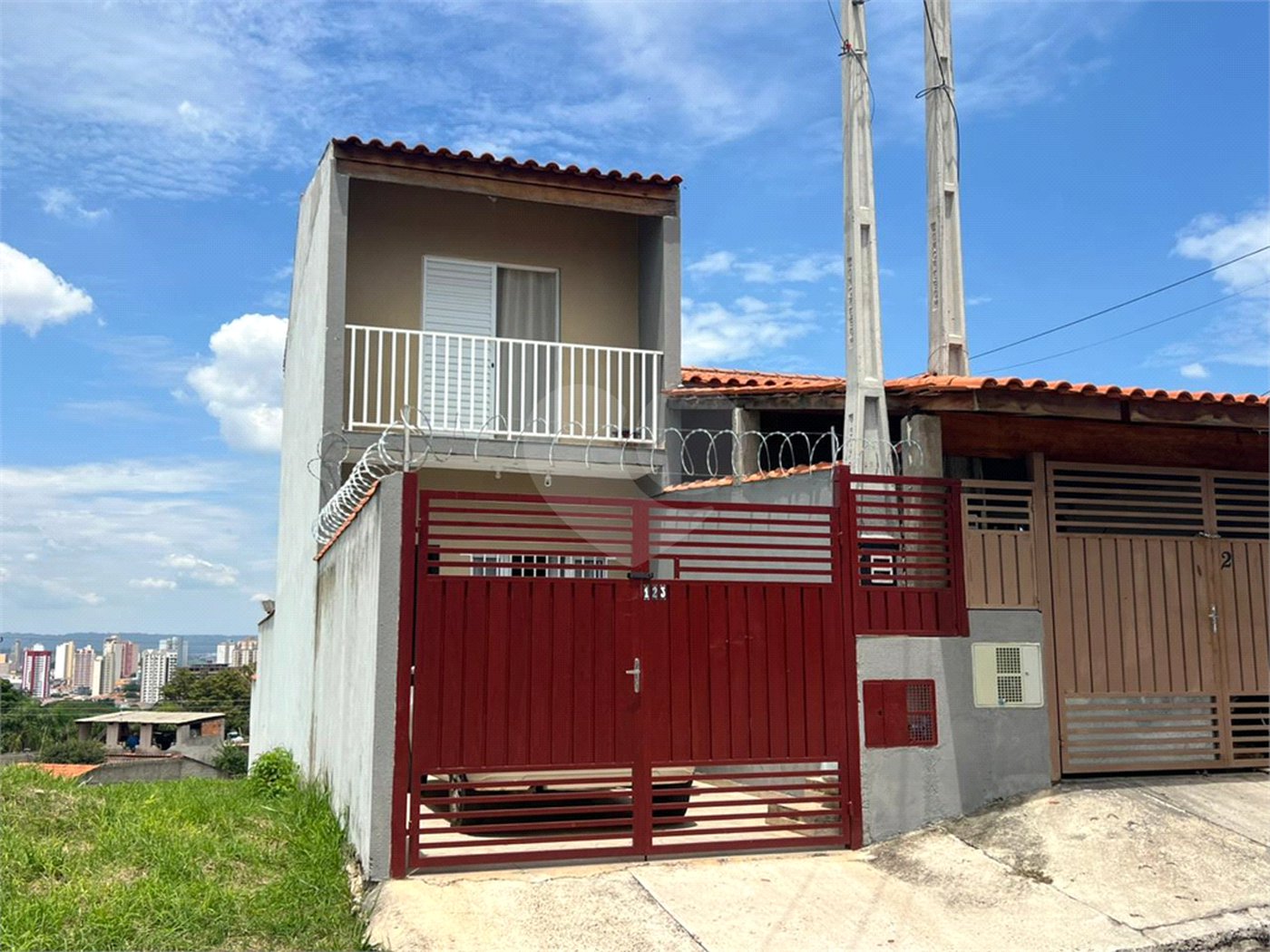 Casa à venda com 2 quartos, sendo 1 suíte, em Vila Barão, Sorocaba, SP