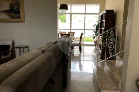 Casa à venda com 3 suítes no condomínio Aldeia da Mata, Votorantim - SP