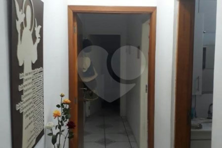 Casa à venda com 2 quartos em Vila Vitório Mazzei, São Paulo, SP