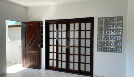 Casa para alugar com 4 quartos, sendo 1 suíte,  em Chácara Cabuçu, Guarulhos, SP