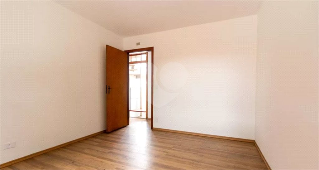 Casa à venda com 4 quartos, sendo 1 suíte, em Vila Tiradentes, São Paulo, SP