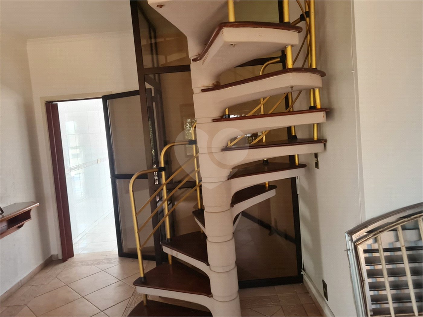 Sobrado à venda com 2 quartos, sendo 1 suíte, em Jardim Ivana, São Paulo, SP