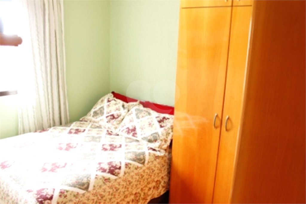 Apartamento 03 Dorm 02 Banheiros 01 Vaga na Saúde para Venda.