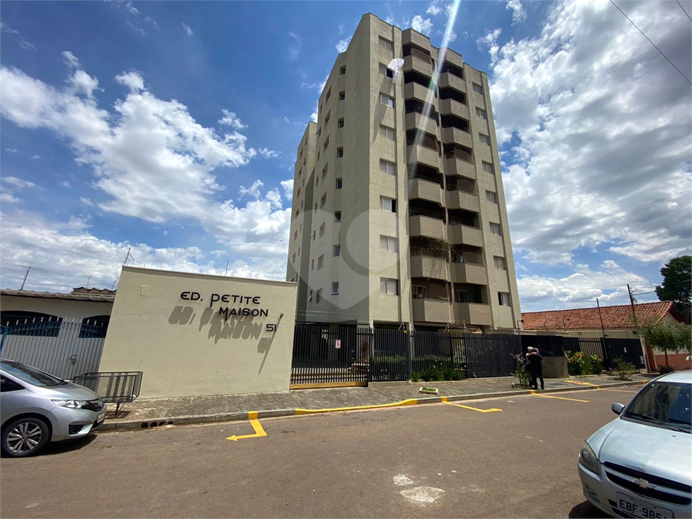 Excelente apartamento no Petit Maison