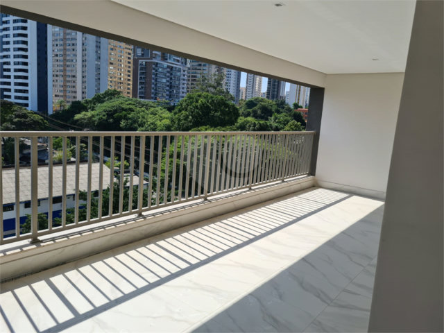 Apartamento à venda com 3 suítes em Vila Clementino, São Paulo, SP