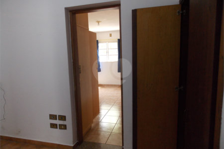 Casa à venda com 3 quartos, sendo 2 suítes, em Vila Helena, Atibaia, SP