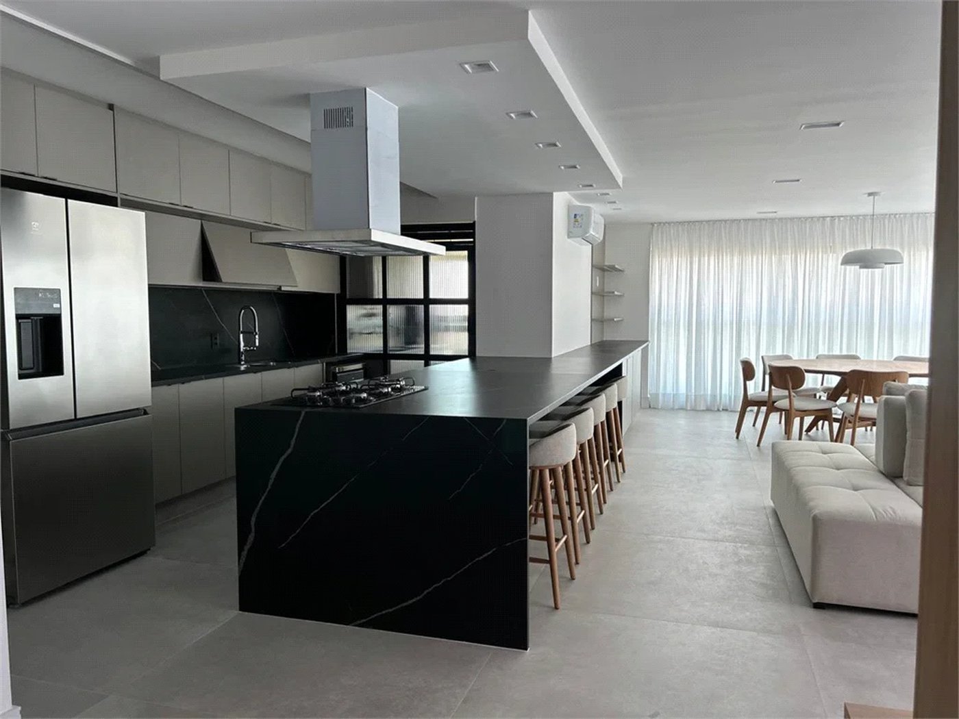 Apartamento à venda com 3 suítes em Santo Amaro, São Paulo, SP