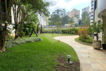 Apartamento à venda com 3 quartos, sendo 1 suíte, em Vila Andrade, São Paulo, SP
