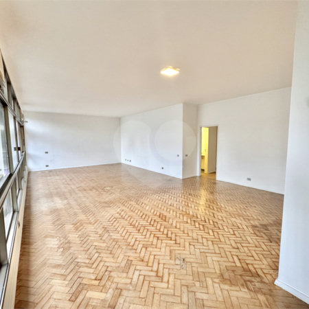 Apartamento à venda com 4 quartos, sendo 1 suíte, em Lagoa, Rio de Janeiro, RJ