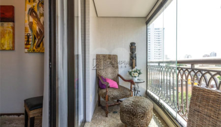 Apartamento à venda com 3 quartos, sendo 2 suítes, em Campo Belo, São Paulo, SP
