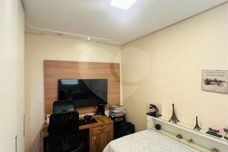 Apartamento à venda com 3 quartos, sendo 1 suíte, em Alto da Boa Vista, São Paulo, SP