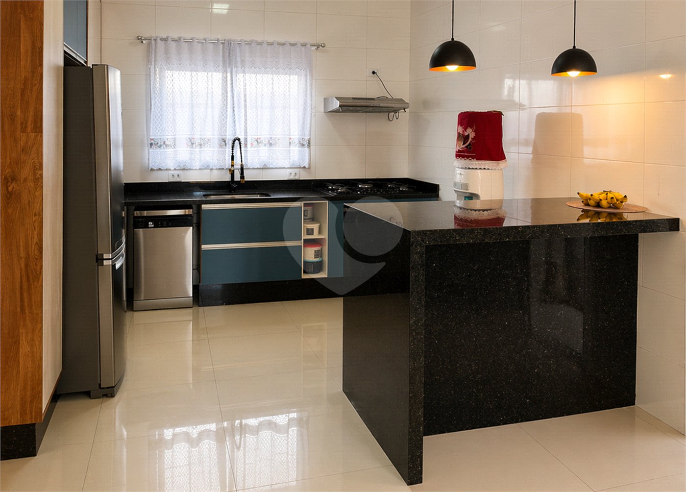 Casa à venda com 3 quartos, sendo 1 suíte, no condomínio Golden Park Residence, Sorocaba - SP