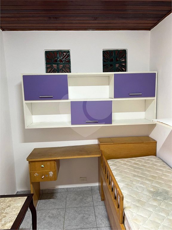 Sobrado à venda com 5 quartos, sendo 2 suítes, em Vila Universitária, São Paulo, SP