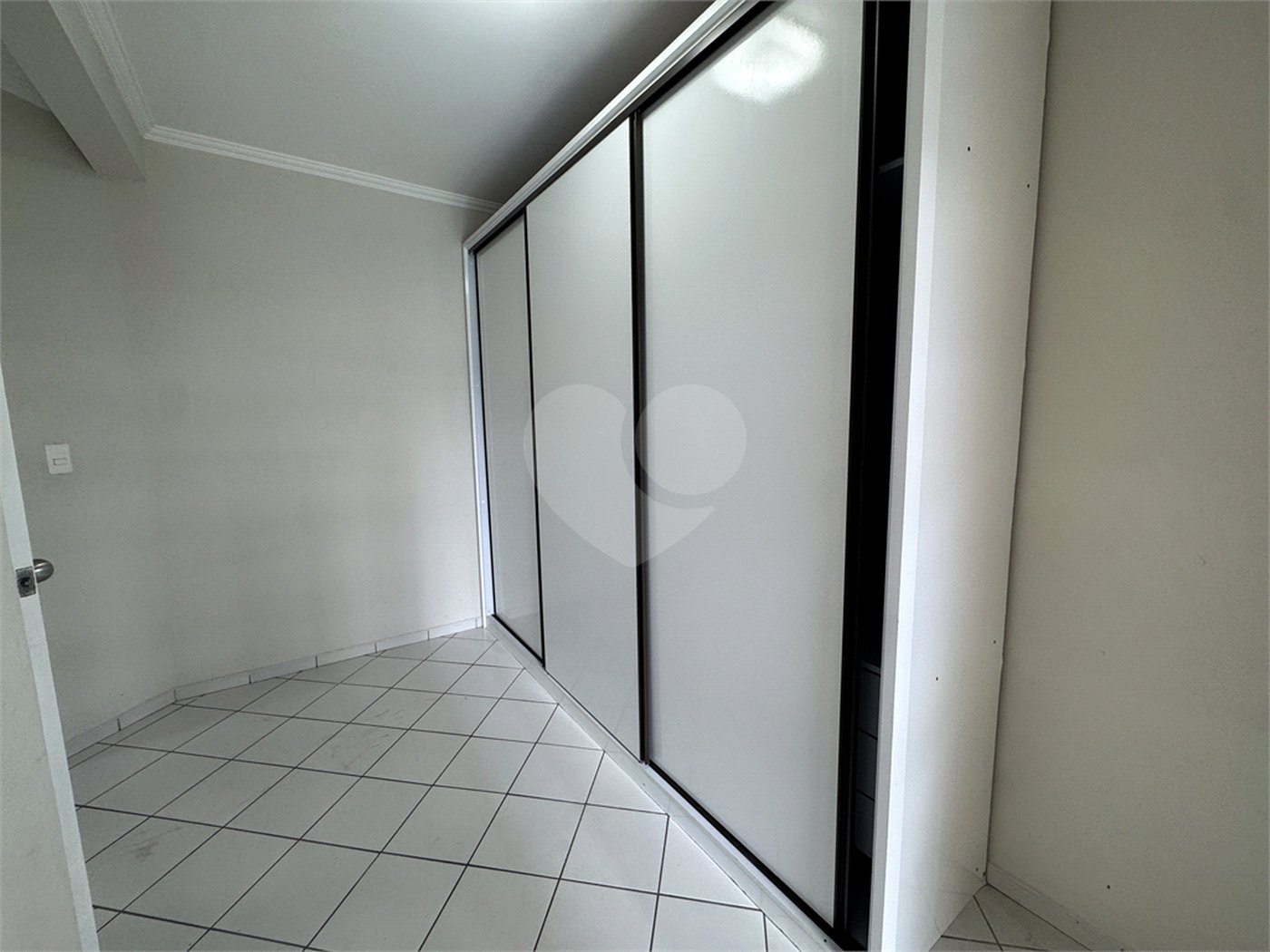 Casa à venda com 2 quartos no condomínio Village de Marbelli, Praia Grande - SP