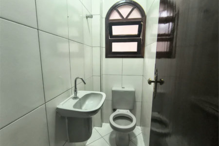Sobrado à venda com 3 quartos, sendo 1 suíte, em Jardim D'abril, Osasco, SP