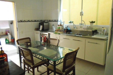 Casa à venda com 5 quartos, sendo 2 suítes, em Jardim Prudência, São Paulo, SP