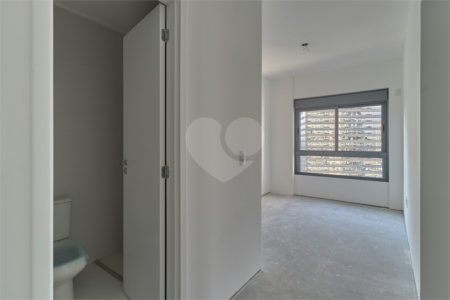 Apartamento à venda com 4 suítes em Chácara Santo Antônio, São Paulo, SP