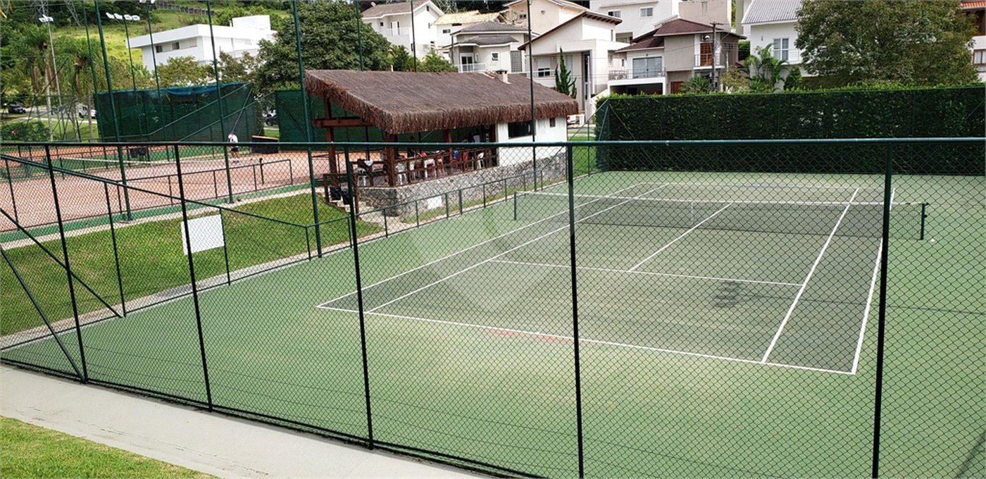 Casa à venda com 4 suítes no condomínio Real Park, Mogi das Cruzes - SP