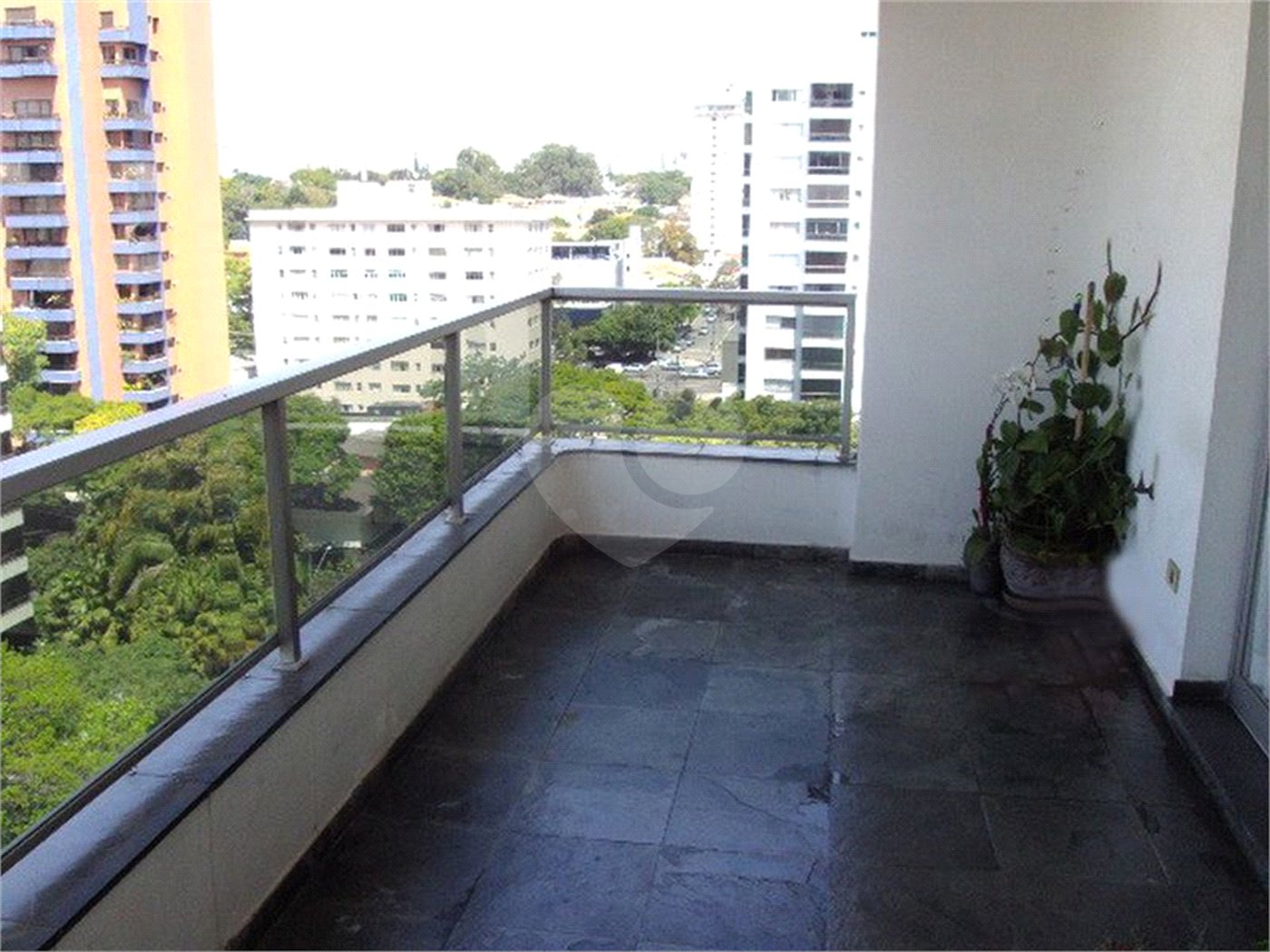 Apartamento à venda com 4 quartos, sendo 3 suítes,  em Indianópolis, São Paulo, SP