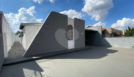Casa à venda ou para alugar em Vila João Godói, Araraquara, SP