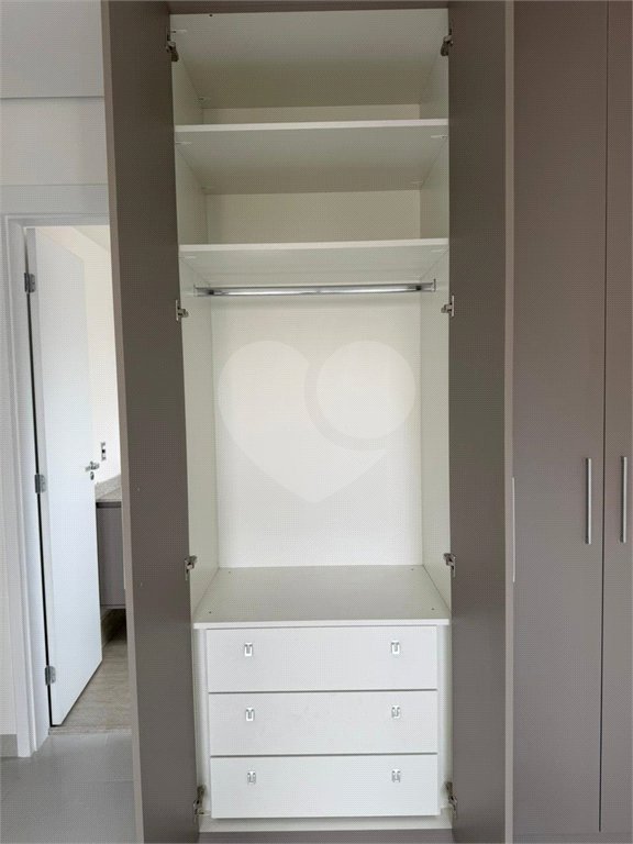 Apartamento à venda com 2 quartos, sendo 1 suíte, em Santo Amaro, São Paulo, SP