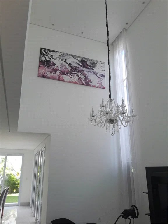 Casa à venda com 3 suítes em Moinho Velho, Cotia, SP