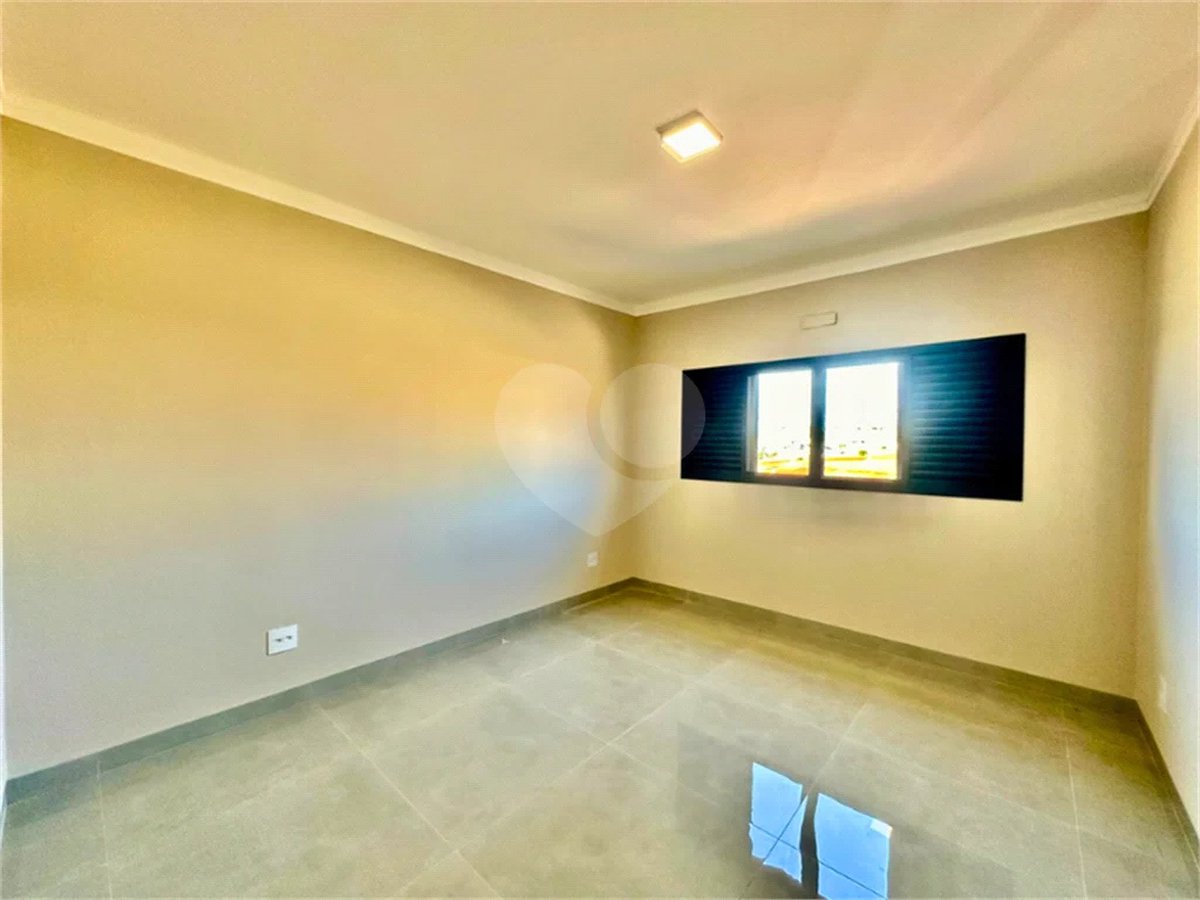Excelente sobrado de 164m² em condomínio em Ribeirão Preto