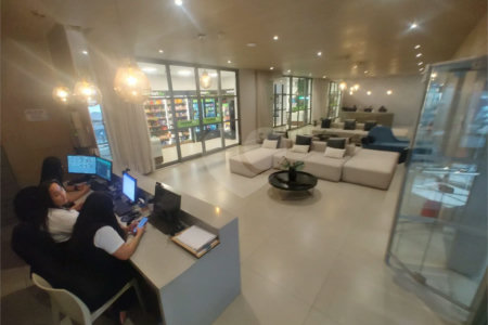 Studio Mobiliado na República – 22m² com Varanda