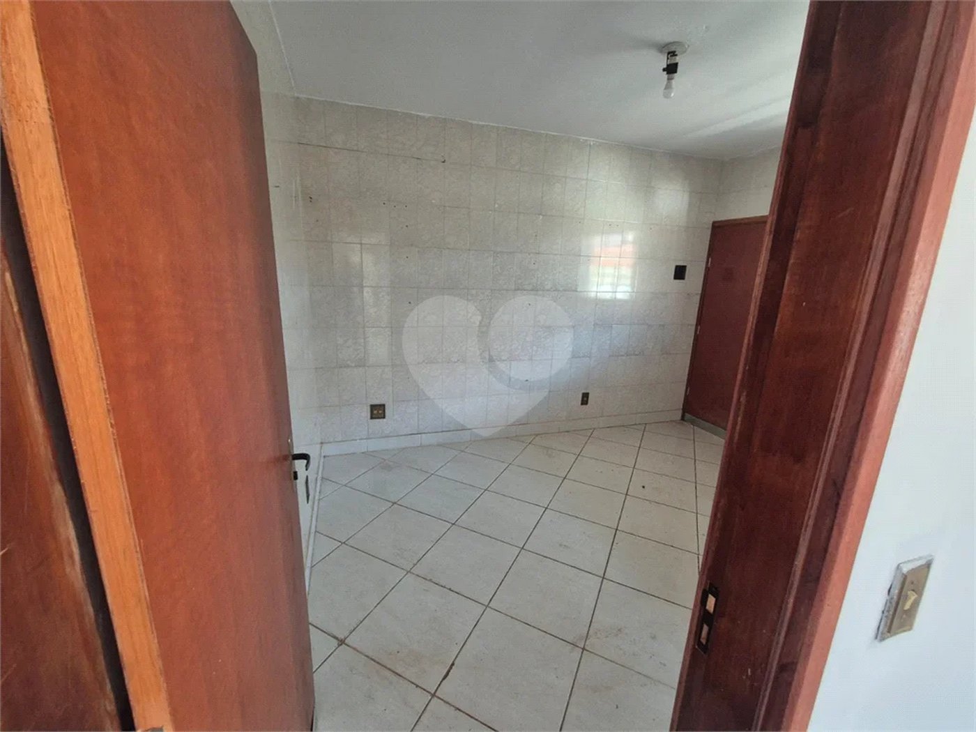 Dois imóveis em um terreno de 300 m² (12 x 25) - Com acesso independente