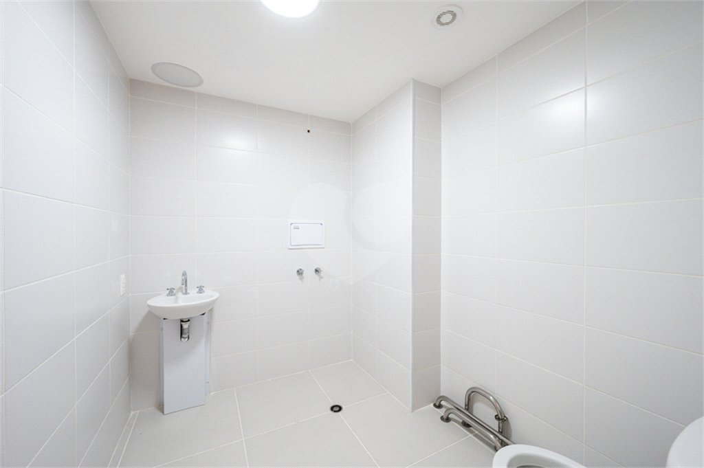 LINDO STUDIO DE 32M² PRÓXIMO DE TUDO