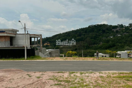 Terreno à venda no Condomínio Alto do Sion, Atibaia - SP