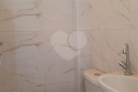 Sobrado à venda com 3 quartos em Rio Pequeno, São Paulo, SP