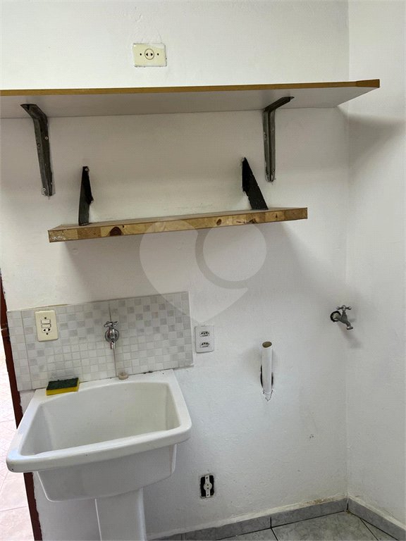 Sobrado à venda com 5 quartos, sendo 2 suítes, em Vila Universitária, São Paulo, SP