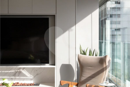 Apartamento à venda com 3 suítes em Cerqueira César, São Paulo, SP