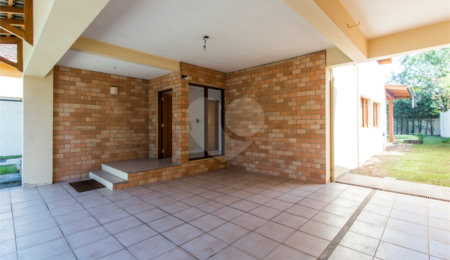 Sobrado à venda com 4 quartos, sendo 1 suíte,  em Jardim Marajoara, São Paulo, SP