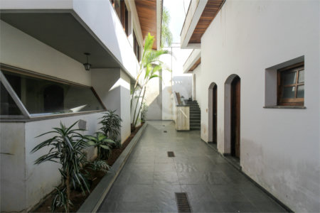 Casa à venda com 5 quartos, sendo 3 suítes, em Jardim São Bento, São Paulo, SP