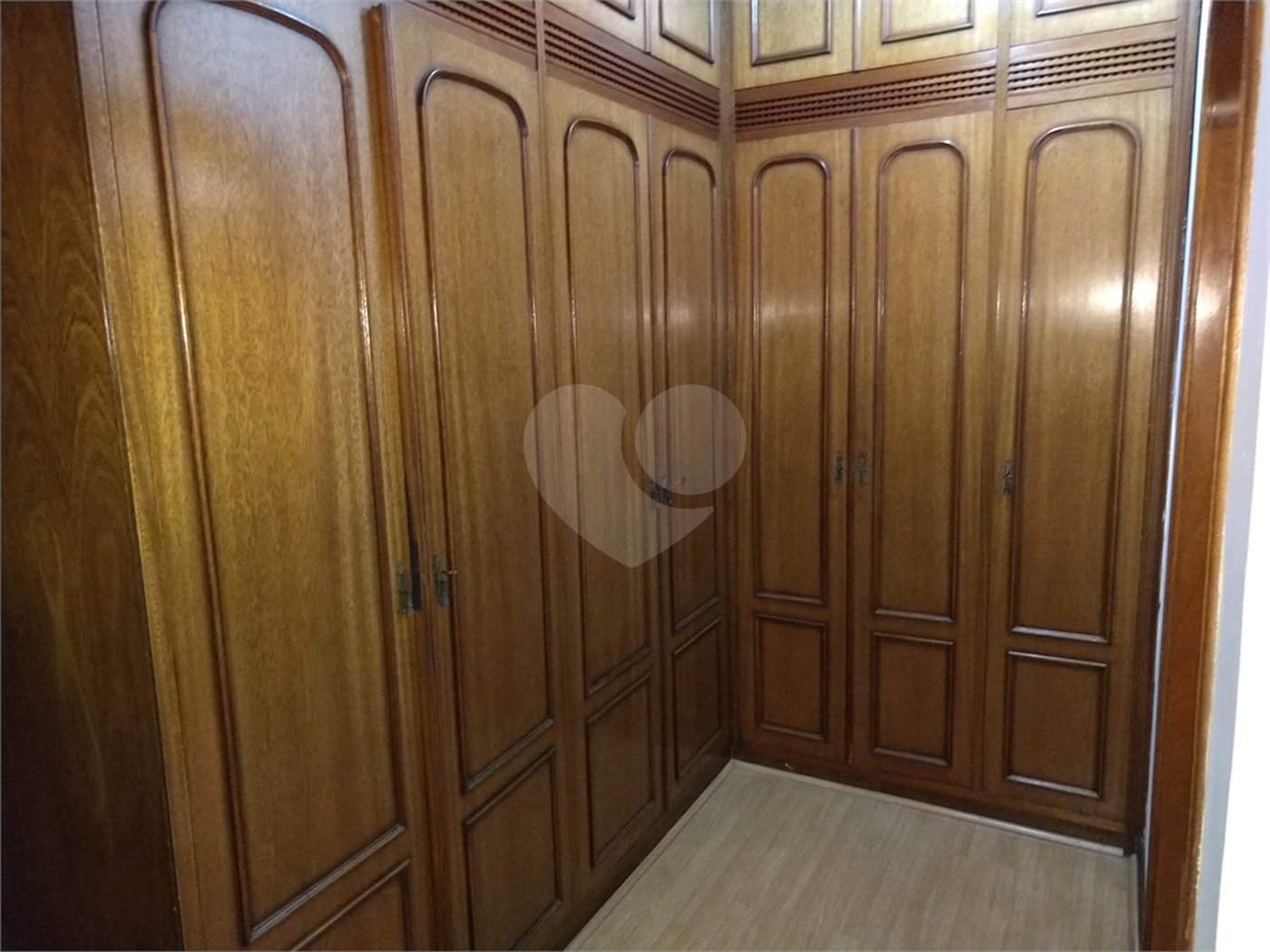 Casa à venda com 3 quartos, sendo 1 suíte,  em Jardim Brasil (zona Sul), São Paulo, SP