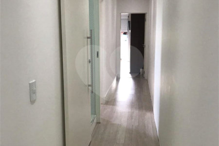 Sobrado à venda com 3 quartos, sendo 1 suíte,  em Vila Varela, Poá, SP