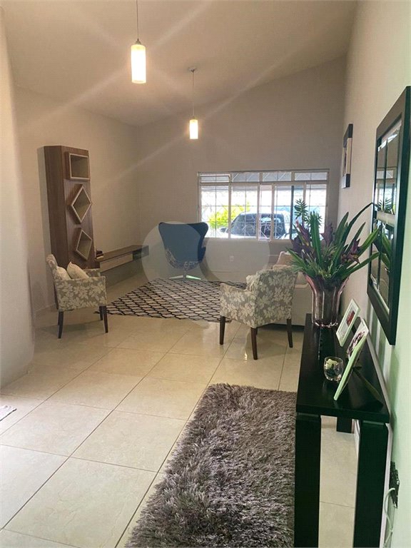 Casa à venda com 3 quartos, sendo 1 suíte,  em Vila Oliveira, Mogi das Cruzes, SP