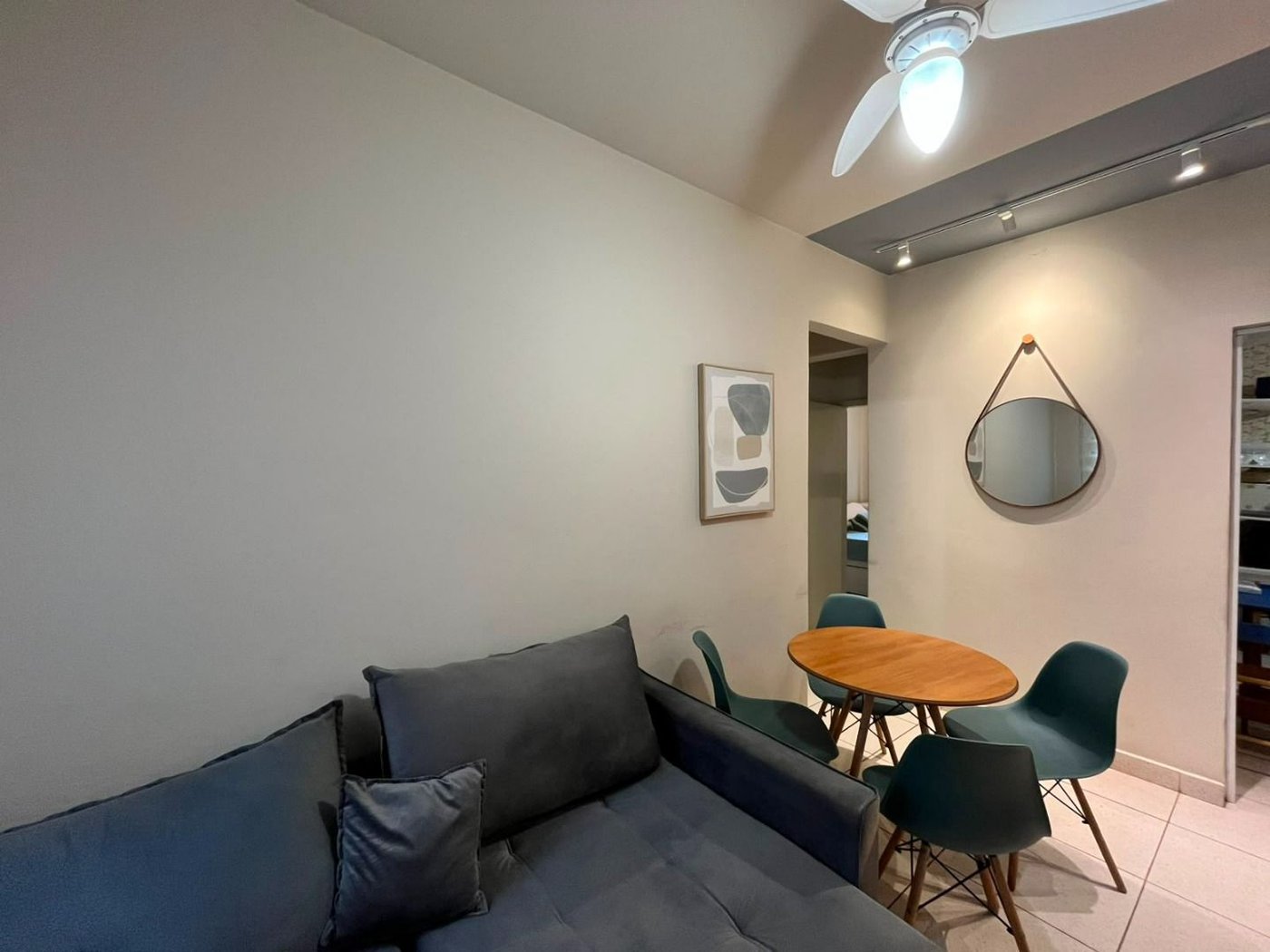 Apartamento com 2 dormitórios à venda, 54 m² por R$ 280.000,00 - Balneário Cidade Atlântica - Guarujá/SP