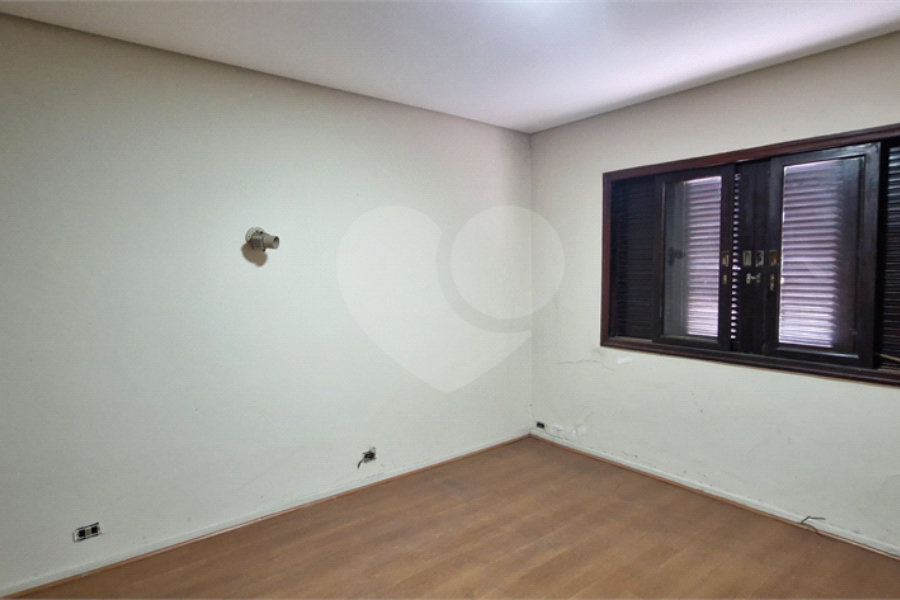 Casa à venda com 6 quartos, sendo 1 suíte, no Brasilândia, São Paulo, SP