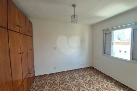 Casa à venda com 3 quartos, sendo 2 suítes, no condomínio Quintas Marajoara, São Paulo - SP