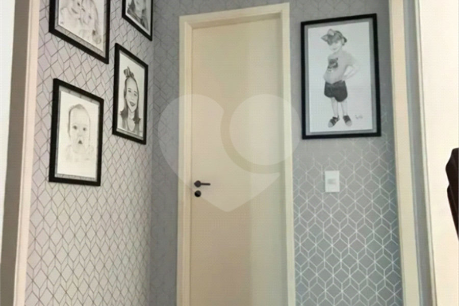 Casa à venda com 3 quartos, sendo 1 suíte, no condomínio Villas de São Francisco I, São Paulo - SP