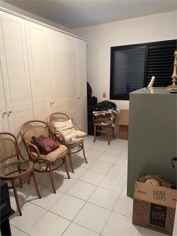 Apartamento para alugar com 4 quartos, sendo 2 suítes, em Real Parque, São Paulo, SP
