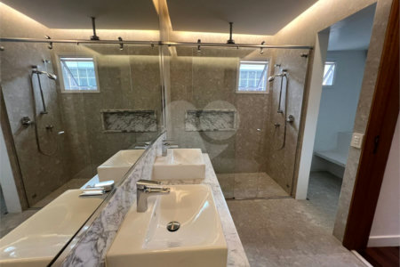 Casa para alugar com 3 quartos, sendo 1 suíte, no condomínio Res Villeneuve, São Paulo - SP