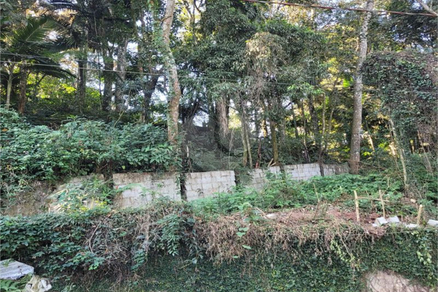 Terreno à venda no condomínio Parque Imperial da Cantareira, Mairiporã - SP