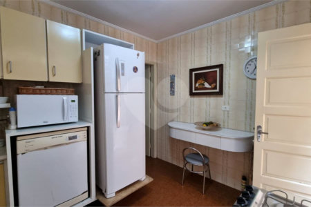 Casa à venda com 3 quartos em Cidade dos Bandeirantes, São Paulo, SP