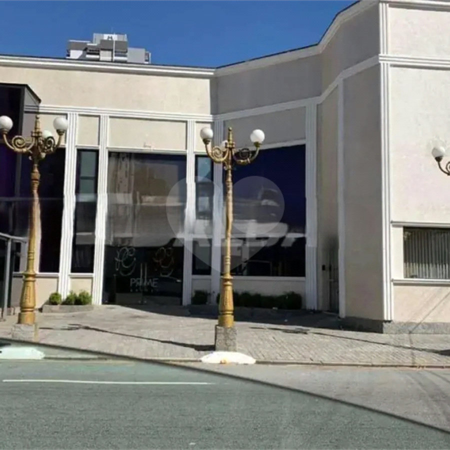 Salão à venda ou para alugar em Vila Azevedo, São Paulo, SP